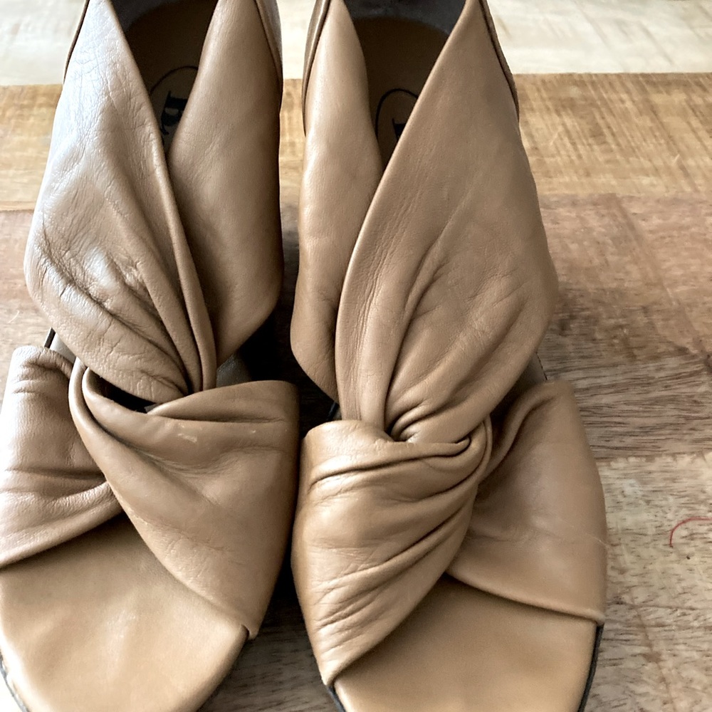 Block open toe heels
